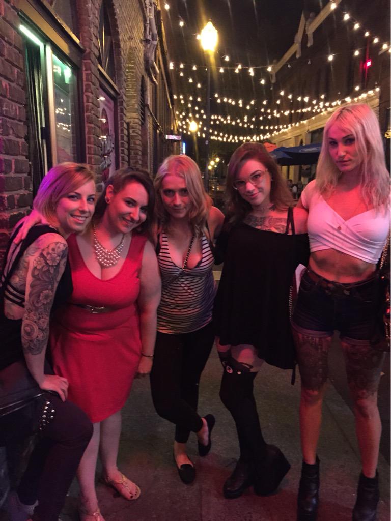 TW Pornstars Fauna Grey. Twitter. Strip clubbin with Abbey_Rhode