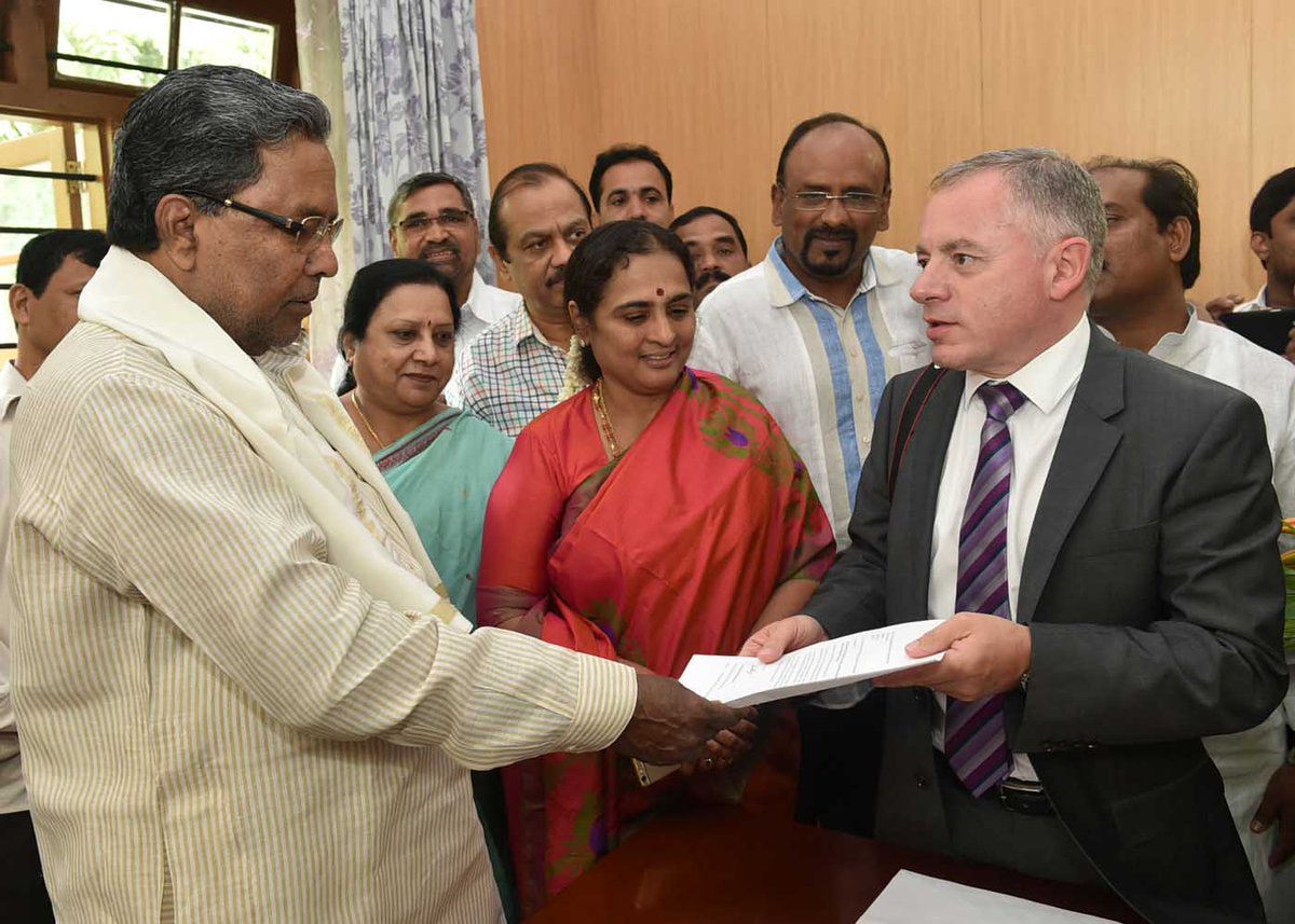 KarnatakaVarthe's tweet photo. GSK New Pharmaceuticals Company invites @CMofKarnataka for lay foundation stone http://t.co/L09PR2ZytW http://t.co/YL3dlg2pxi