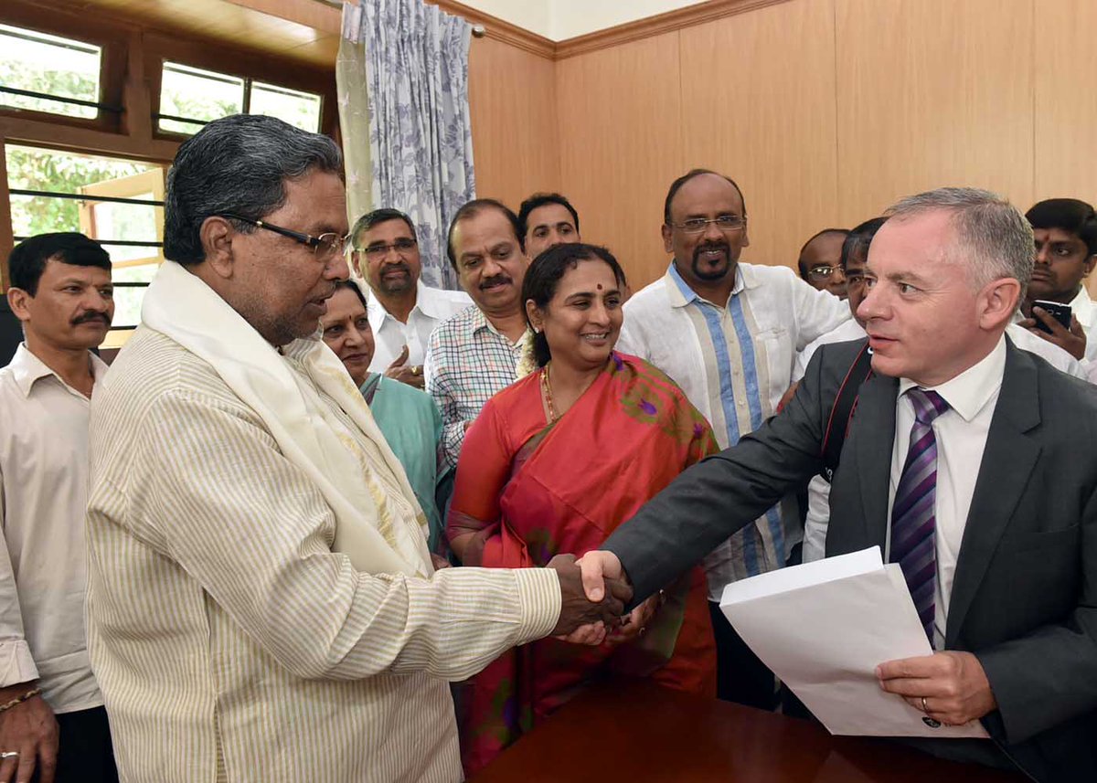 KarnatakaVarthe's tweet photo. GSK New Pharmaceuticals Company invites @CMofKarnataka for lay foundation stone http://t.co/L09PR2ZytW http://t.co/YL3dlg2pxi