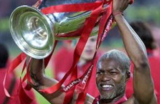 Happy Birthday to Ex-Red Djibril Cissé who turns 34 today. Djibril scored 24 in 79 & scored the 2nd peno in Istanbul. 