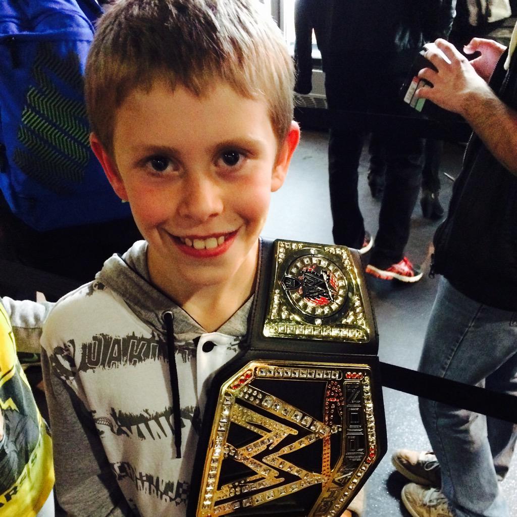 flashguru69's tweet photo. Wwelive@wwe.com #wwesydney http://t.co/M4f4Poa2LO
