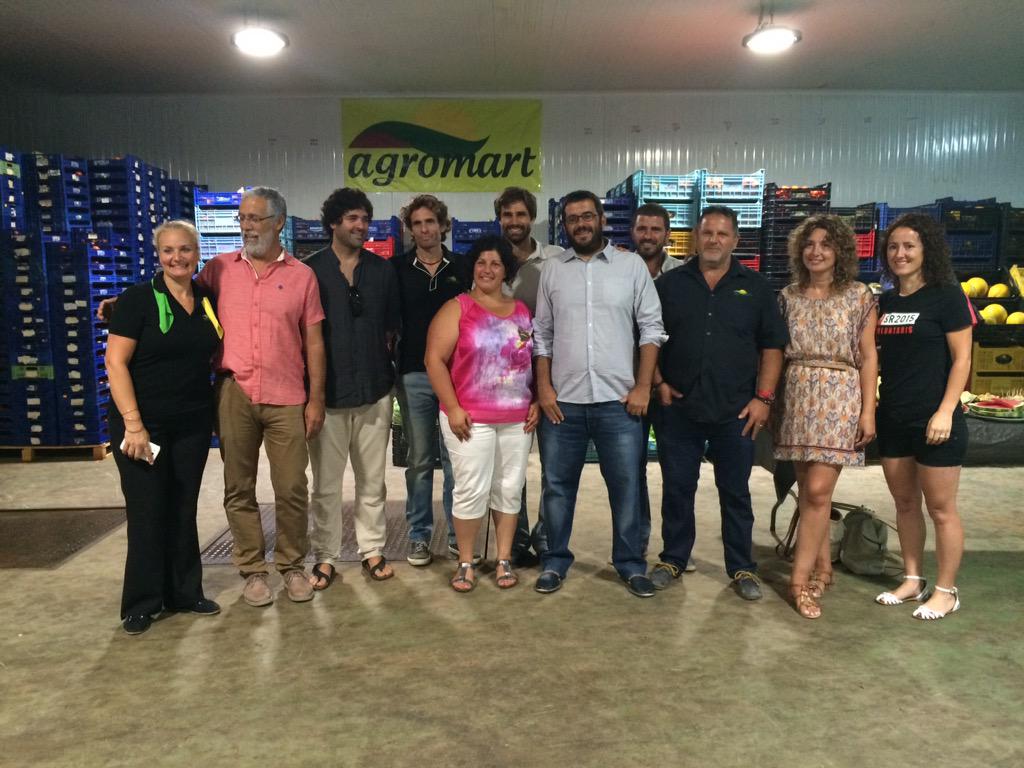 CulturaGOIB's tweet photo. Ja som a @Agromartbalear amb @vidalmatas14 recolzant les ajudes a joves pagesos! Feliç Dia de la Joventut a tots! http://t.co/LPEE688fNp