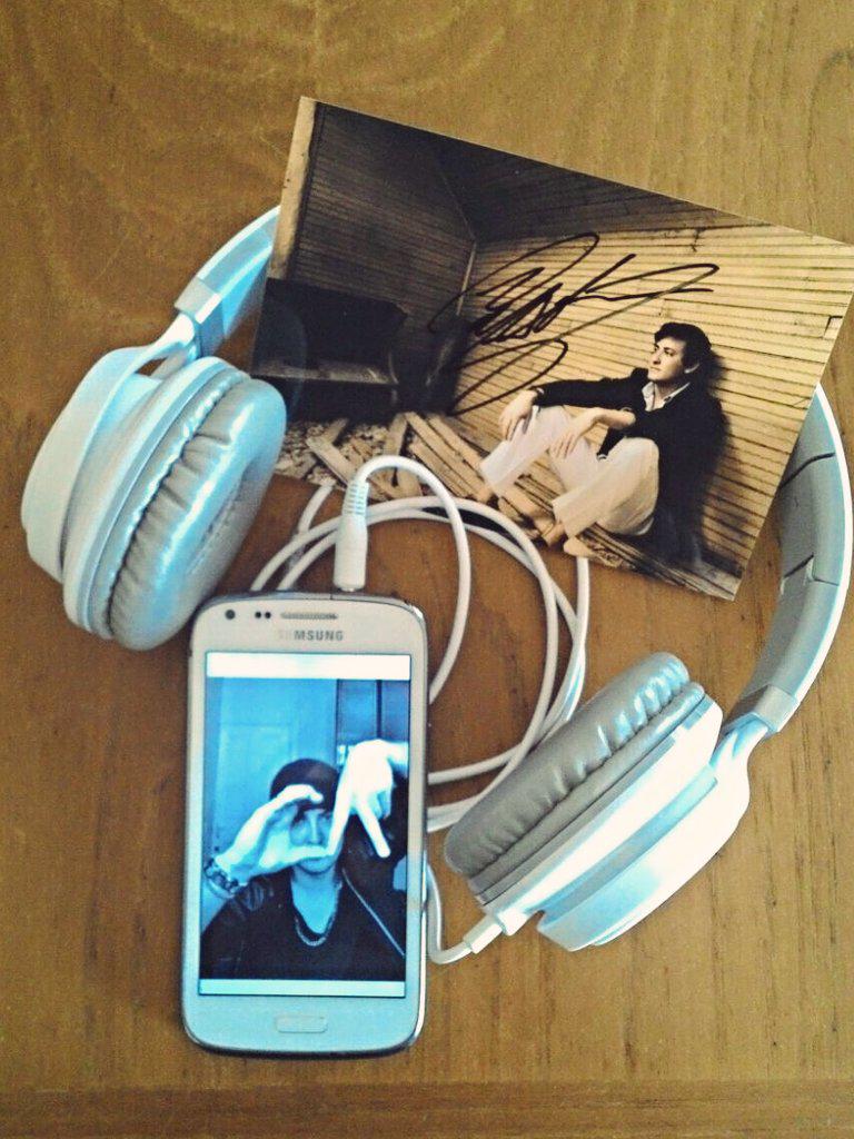 ColtonAveryIT's tweet photo. #ColtonsArmy, we'll give you the instructions today at 16 o'clock GMT, you'll need a fanart to join! Get ready! 🙌💞 http://t.co/WQu1DWH5sL