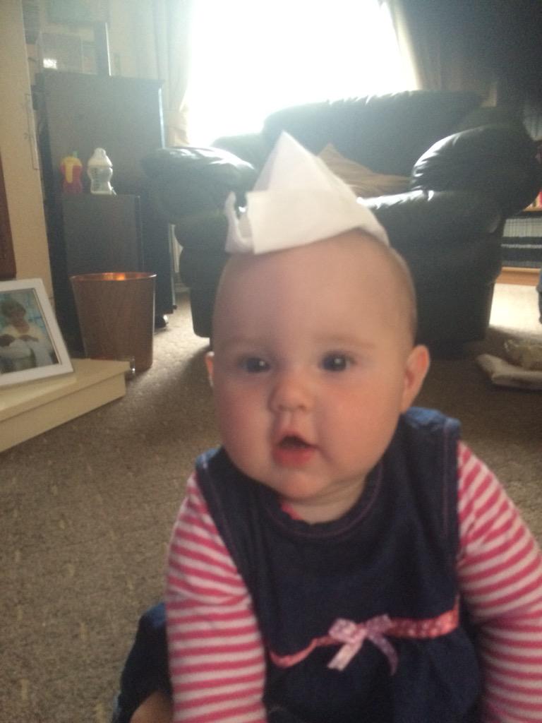 loopylee2009's tweet image. Sam made me a new hat