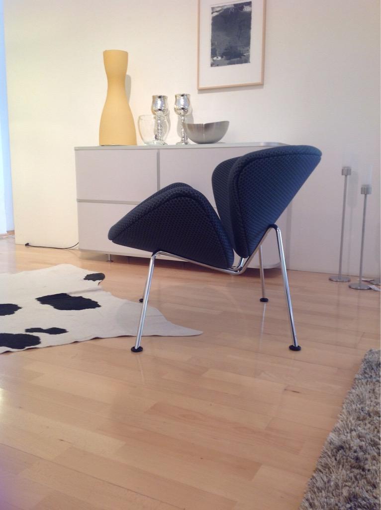 ShopGoodmood's tweet photo. Elegant &amp; Timeless by @Artifort - http://t.co/T99LEduaxp http://t.co/CktBYRt3c5