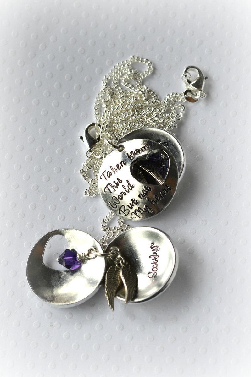 HeelLilies's tweet image. #memorialjewelry #lossofchild #inremembrance #takenfromthisworld #heellilies @HeelLilies In loving memory jewelry