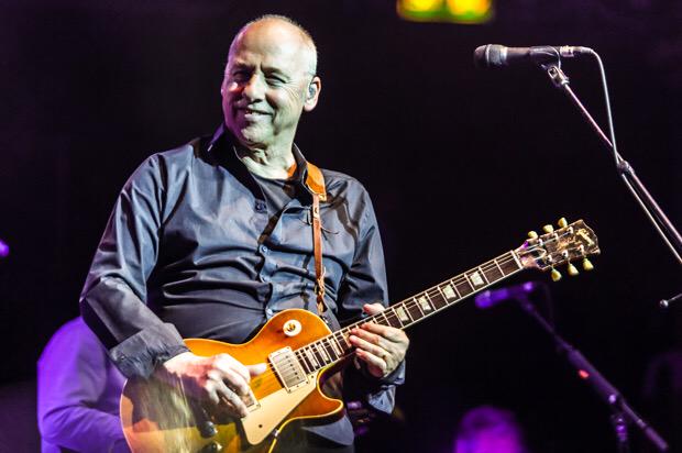 Happy Birthday Mark Knopfler!

~\Brothers in Arms\ 2007~ 