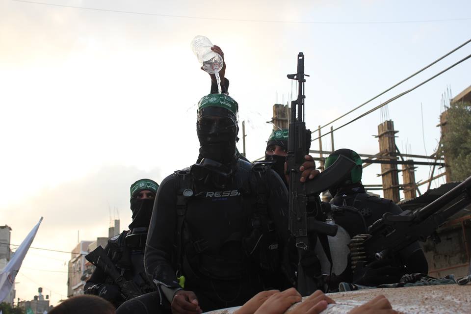 اخر استعراض لكتائب عز الدين القسام في غزه  CMMgxUrVAAEodxj