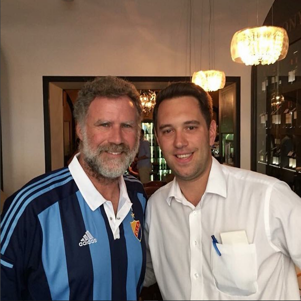 DIF_Fotboll's tweet photo. This just in! You stay classy Djurgårdens IF! #StockholmsStolthet #VisaDIF #WillFerrell http://t.co/sEQqT9HUMC