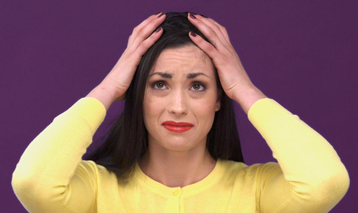 MotorolaESP's tweet photo. Esta cara se te queda cuando cae un vaso de agua en tu móvil… ¡No con el nuevo Moto G! #YesWeG http://t.co/X1ov1teTnn http://t.co/Jpy2yLQisg