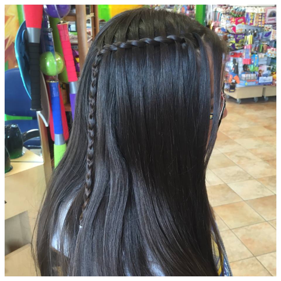 KidSnips's tweet photo. #CuteGirlsHairstyles #KidSnips #Braids #Cuties :) http://t.co/2lTrx1ndbe