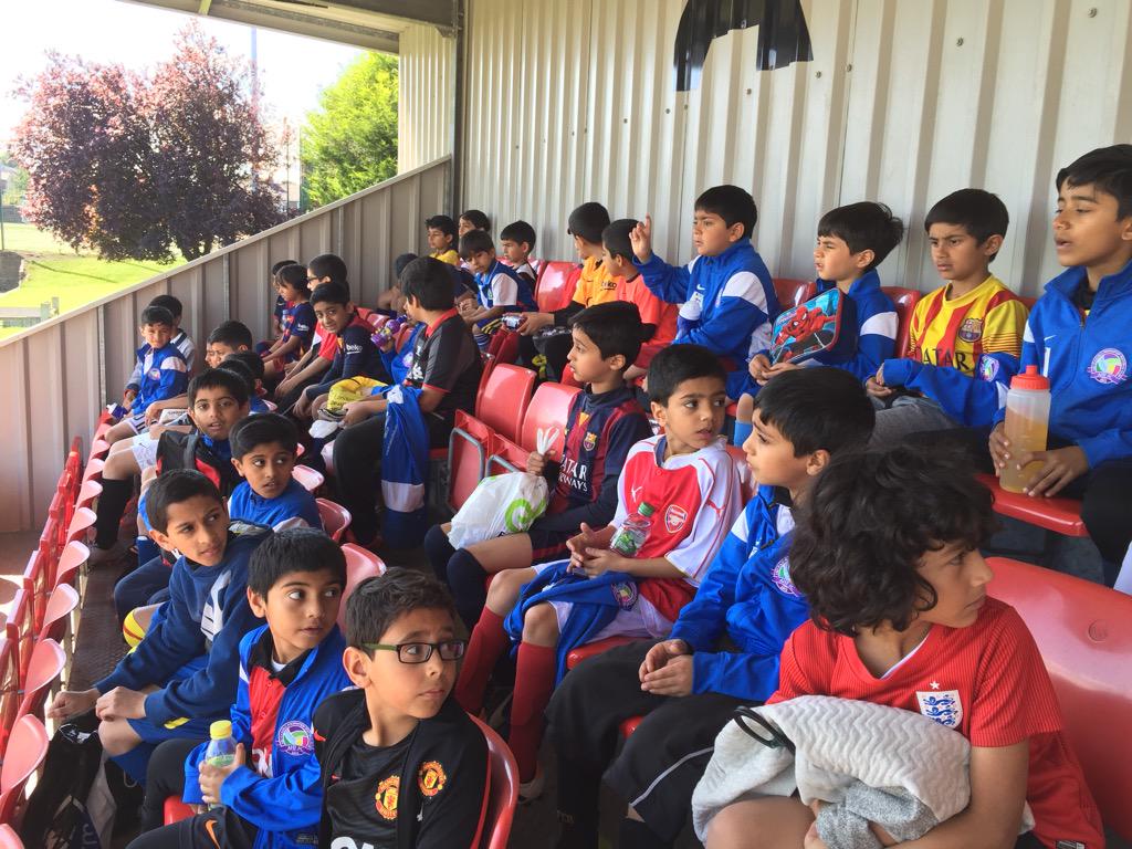 ArifKhansia's tweet photo. #ahffc @ahffc @AHFScouts #ahff @AHFScouts @AHFBlackburn @elancschamber @1VoiceBlackburn @AHFTree @LancashireCC @FA http://t.co/LqWGa9SkoR