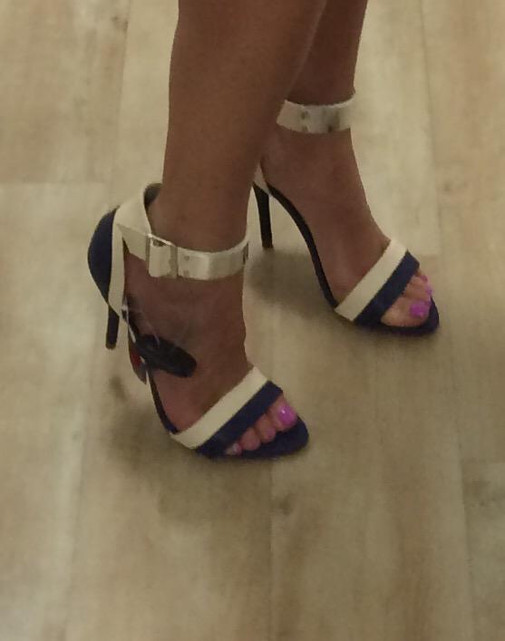 Lisa's Lust List tweet media