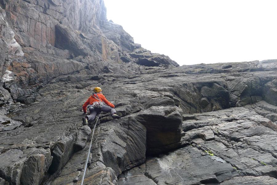 TheRealBerghaus's tweet image. Mick Fowler shares his stories from a week away trad climbing on the small island of Pabbay.
community.berghaus.com/athletes/pleas…