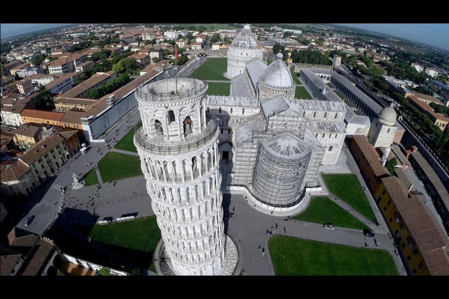 Itermind's tweet image. Panorami cittadini da un punto di vista particolare...quello dei #droni..itermind.altervista.org/?p=520 @RitwittoeSeguo