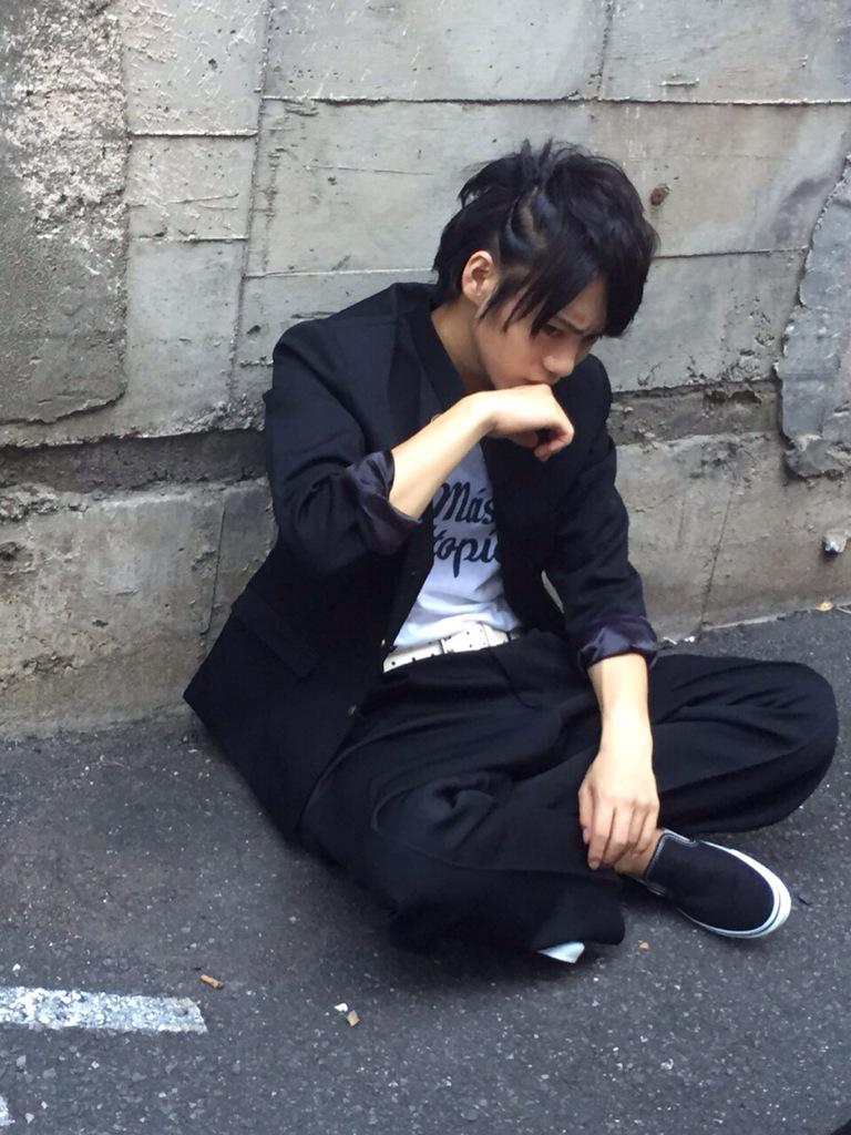 佐藤 流司 Sur Twitter ブログ書きます明日あたり 本日は小学館さんのビッグプロジェクトの撮影をしてもらってました 詳細は後々って感じです たまにはこんな荒んだ流司もいかがでしょうか あ でも心はいつも通りこの学ランの第2ボタンぐらい輝いてますけどね 佐藤 流司 Sur Twitter ブログ書きます明日あたり 本日は小学館さんのビッグプロジェクトの撮影をしてもらってました 詳細は後々って感じです たまにはこんな荒んだ流司もいかがでしょうか あ でも心はいつも通りこの学ランの第2ボタンぐらい輝いてますけどね