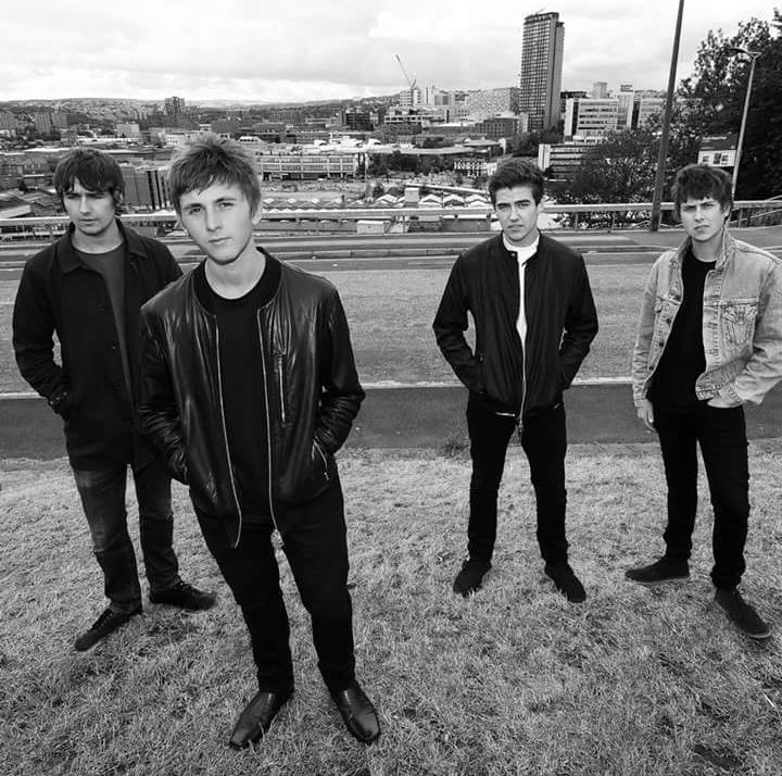 Lots of #sheffield bands to feast upon <a href="/Yorfest/">Yorfest</a> Sat 26th sept @TheSherlocksUK @stopdroprobot <a href="/AlvarezKings/">Alvarez Kings</a> only £15!