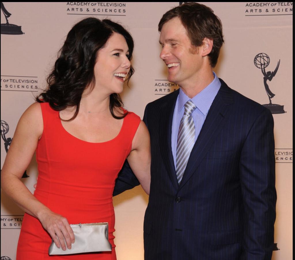 Happy birthday Peter Krause! Oh! And it is   