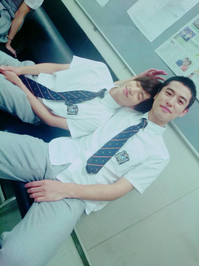 jun_shison0305's tweet photo. 今日のお仕事終了ーーー。
今日は3つの現場を移動(^.^)
お疲れ様でしたーーーー✨✨

皆様も
ゆっくり身体休ませてくださいねー(´･_･`)

安定のあらぴーとのショット(^.^) http://t.co/09D3s7RkrV