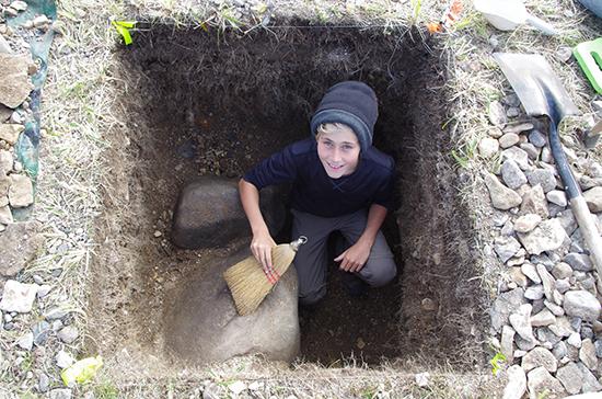 PCArchaeology's tweet photo. #PrinceofWalesFort blog – Day 11: Archaeologists hit the wall #InnerWall http://t.co/Ywdta8yJtb http://t.co/ls7tXOkIxQ