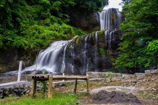 [PHOTO] Curug (Duwur) Sudimoro ini terletak di Dusun Kalikumbang Desa Donorojo Kecamatan Sempor :D #VisitKebumen2015