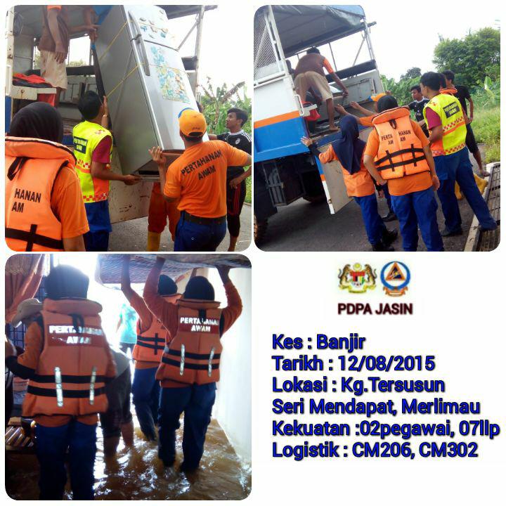 APMMelaka's tweet photo. Bantuan Anggota Jpam kpd mangsa banjir Kg Tersusun Seri Mendapat Melaka @Zahid_Hamidi @kpjpam @JPAMtwiter @penn3337 http://t.co/2TUsaqeV1Q