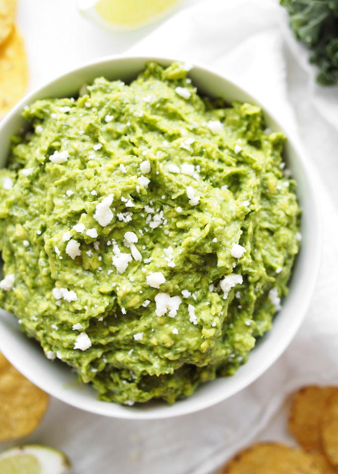 MiniPoli's tweet image. RT @thekitchenpaper In case you need to sneak in some more veggies! Kale Guacamole bit.ly/1TtxDDd
