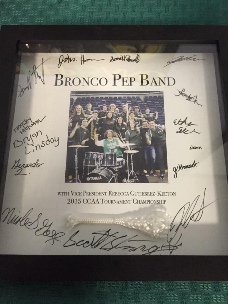 cppbroncos's tweet image. Wonderful present from @BroncoPepBand to @calpolypomona VP Rebecca Gutierrez Keeton. #StudentExperience #Drummer