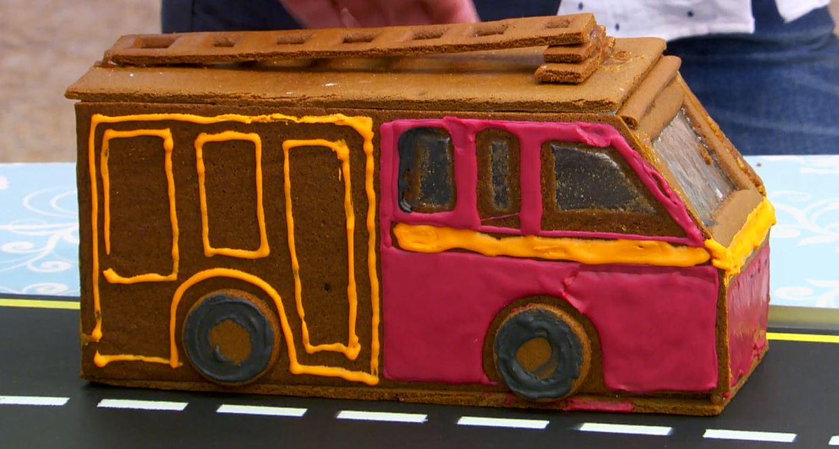 BritishBakeOff's tweet photo. It restores your faith in humanity when grown men go on TV and make fire engines out of biscuits
#GBBO http://t.co/hfwb5GX5yF