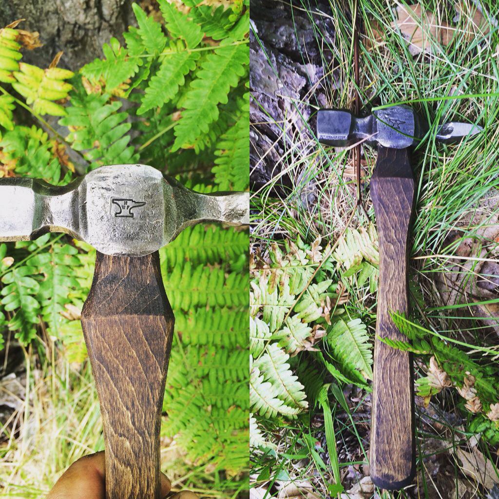 blacksmith_guy's tweet image. 1-1/2 lbs straight pein. 1045 steel hand carved hickory handle.