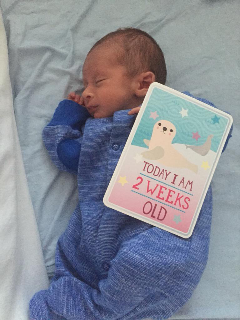 lchawner's tweet photo. I can't fill him at the minute! #2weeksalready #milkmonster #littleman #growing http://t.co/SxAE65SBWG