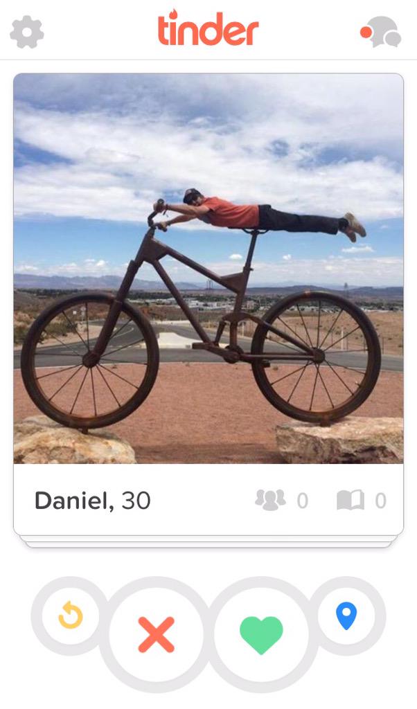 RealTinderProbz's tweet photo. #WhyISwypeLeft #ISwipedRight #YoureAWizzardHarry http://t.co/aUVAk9ralV