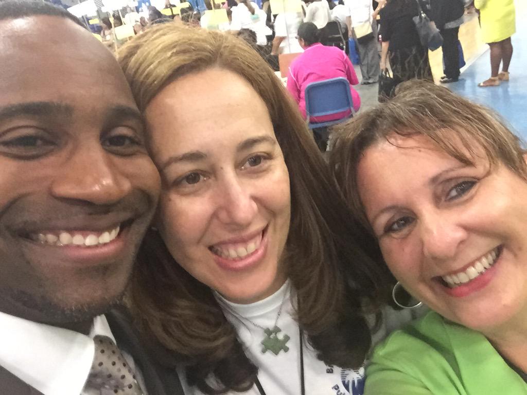 browardk12teach's tweet photo. Our principals are the best ! @bees_sherry @RPEStemMuseum #bcpswave http://t.co/NKuUdD2ozo