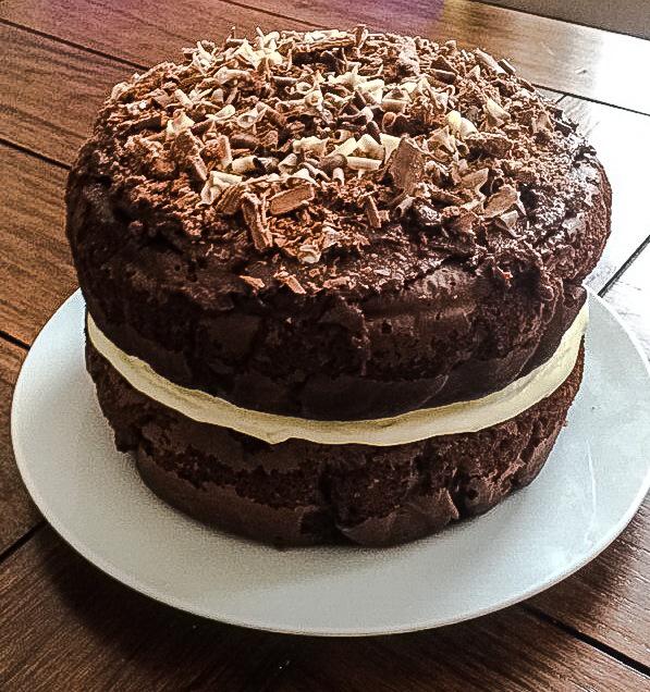 aknethers's tweet photo. Y'all can call me Mary Berry π #greatbritishbakeoff #chocolate #flakecake @TordoffJoe π° http://t.co/Z5Nyc3niap