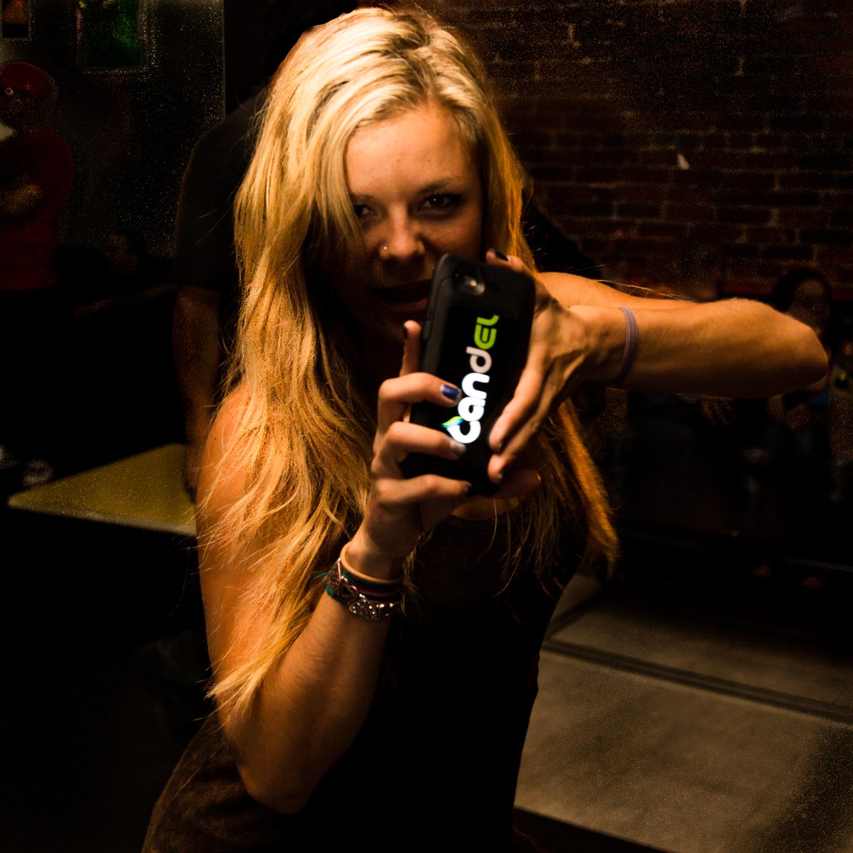 CandelCase's tweet photo. #OurFutureWillHave exciting, interactive phone cases! Replace your boring case w/ #Candelcase #lightup #phonecase http://t.co/8G9eknAjbD
