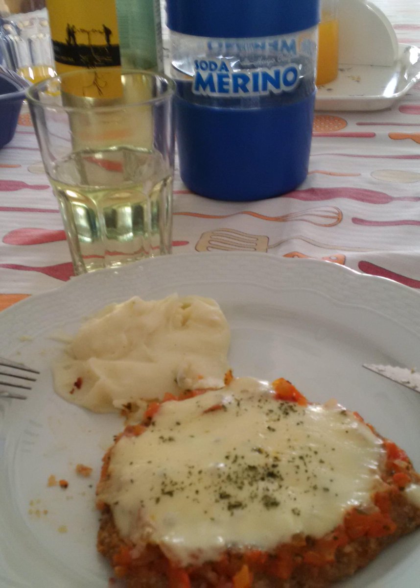 rdcafayate's tweet photo. Casulidad??? Jajjaja @WineMDQ http://t.co/9d9QsMeuXg