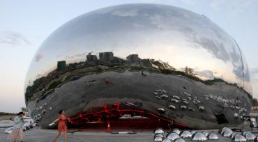 WGNTV's tweet photo. THIS WILL NOT STAND Did China plagiarize #Chicago's bean? http://t.co/E9wEYxgDGI via @WGNNews #CloudgateGate http://t.co/GvuskeW52t