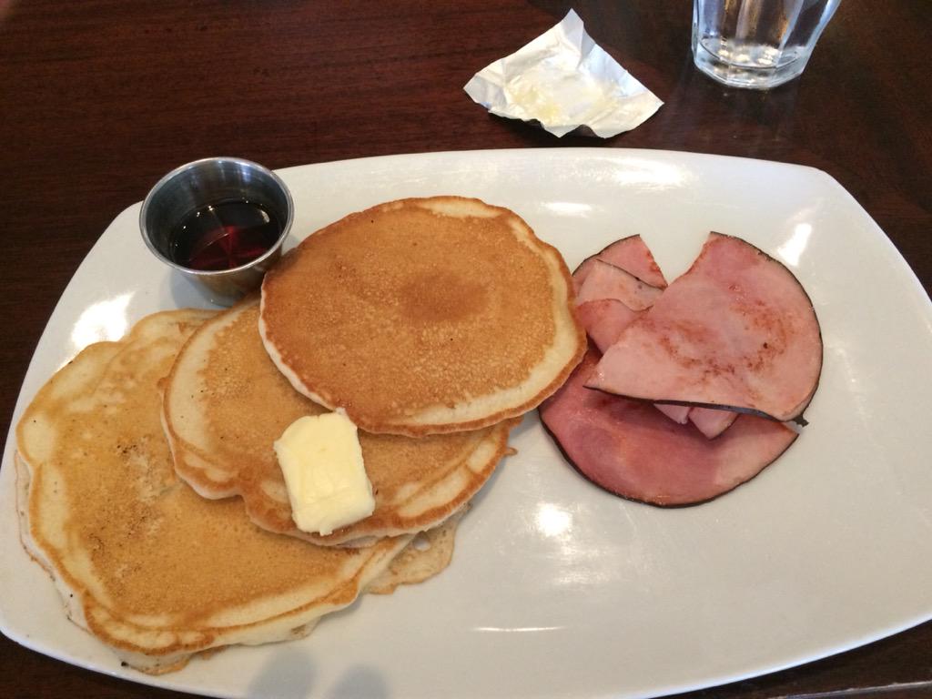 rodaberget's tweet photo. Frukost #usaresa http://t.co/CAWEl9Wg2l