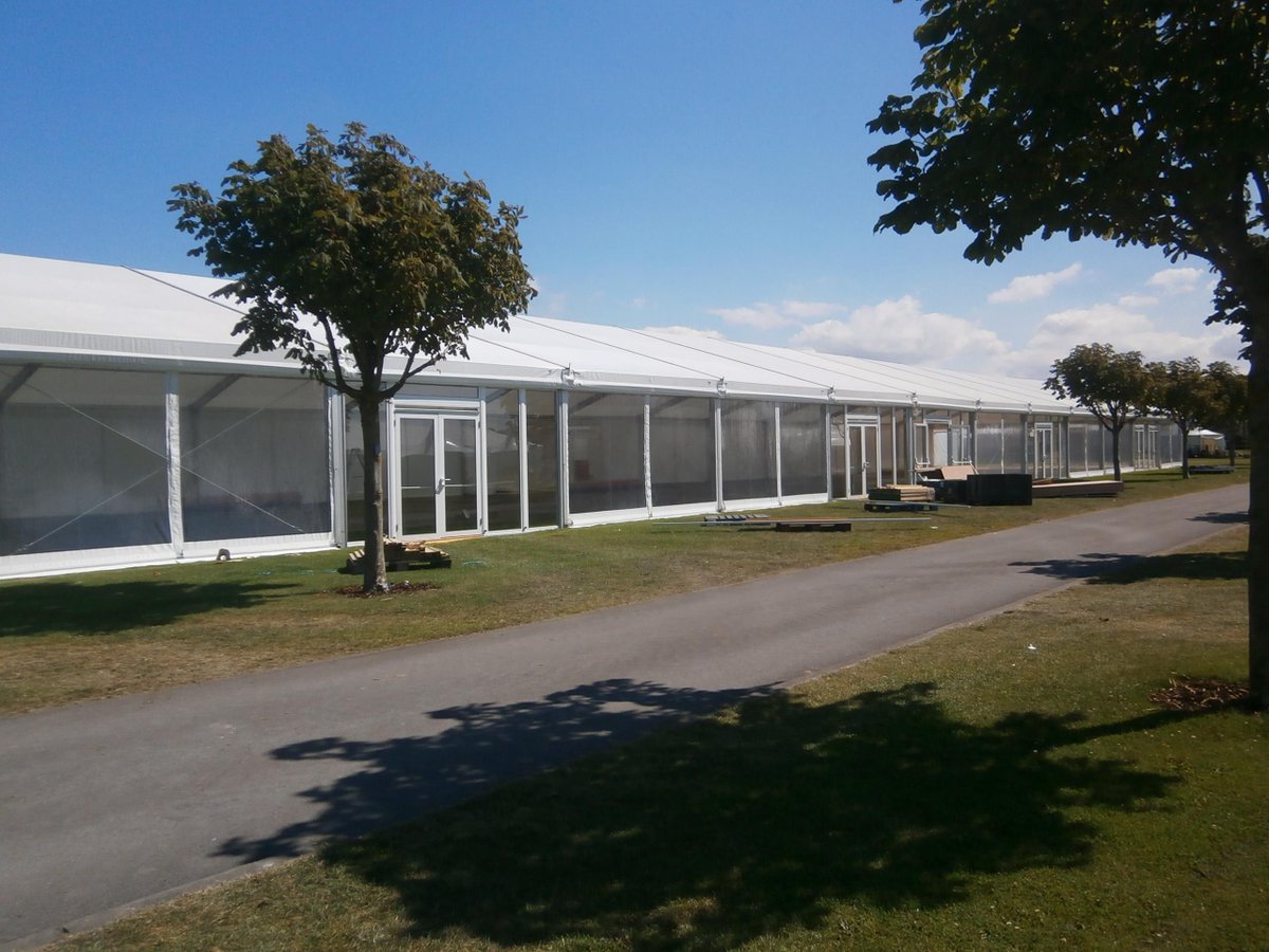 southportflower's tweet photo. Build up - 7 days to go! Tickets only £18 in advance. £22.50 on the day, £20 for concessions. Children under 16 free. http://t.co/G0DzzFvajU