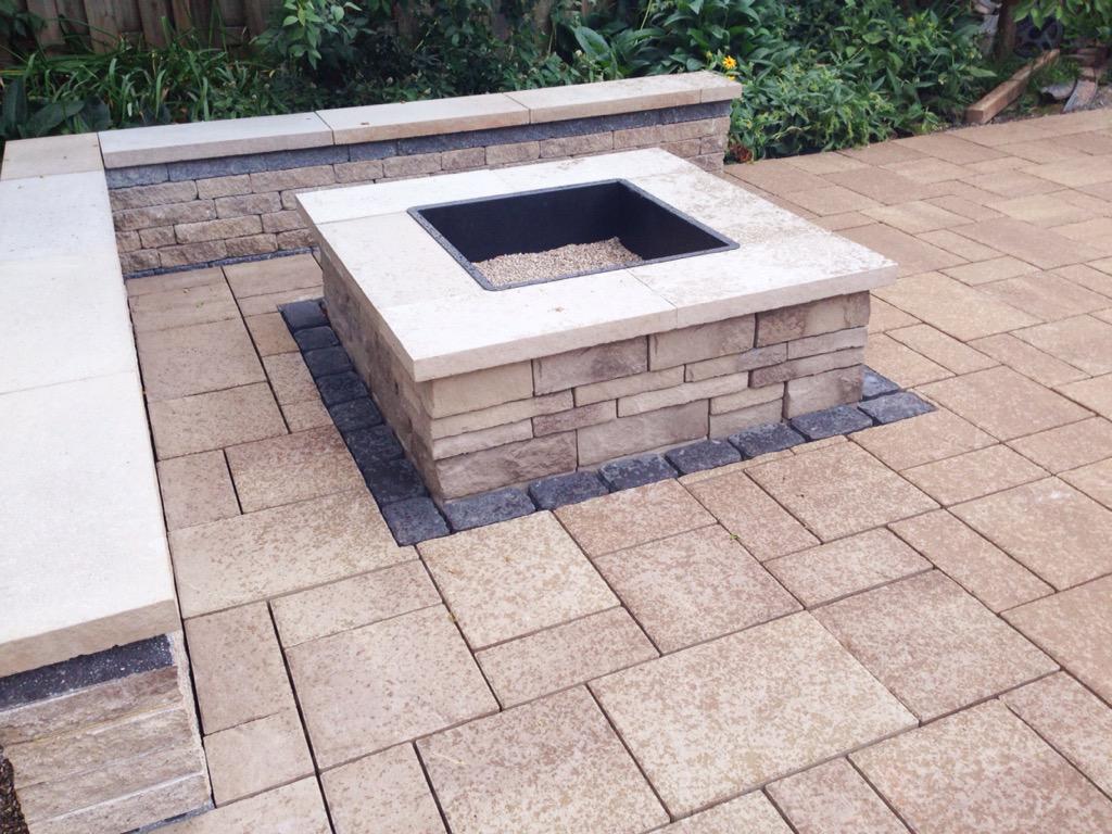 Beautiful #Prescott #FirePit in Chestnut brown w/ Onyx border. Project almost complete. 👍 <a href="/techobloc/">Techo-Bloc</a> #happycustomers