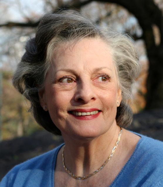 Happy Birthday to the great 5-time Tony Award-nominee, Dana Ivey! Here\s to many happy returns of the day! 