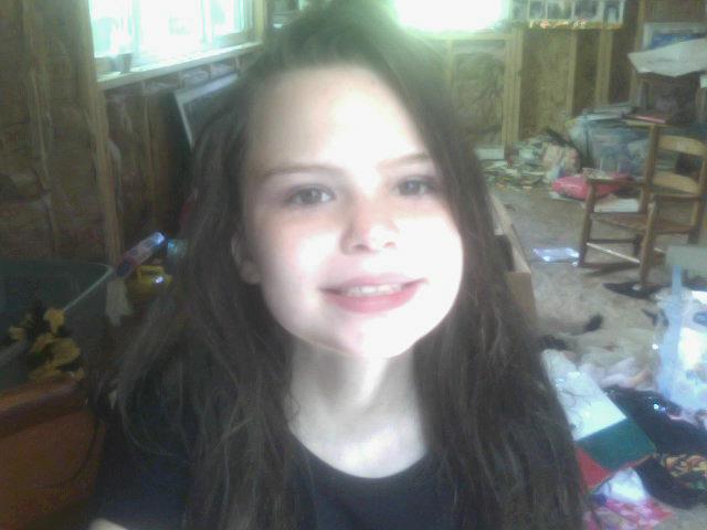 catherine97751's tweet photo. me http://t.co/y1fEJkKaNe