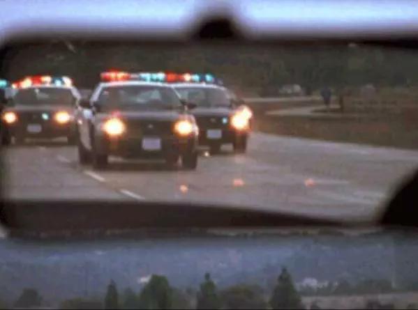 WHEN YOU HAVING FUN ON TWITTER AND SENSITIVE PEOPLE STARTING ENTERING YOUR MENTIONS