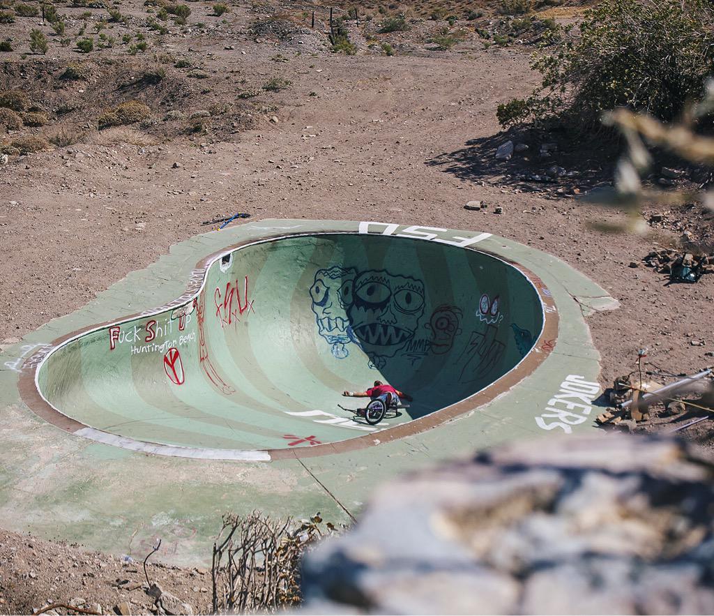 Halfway to the weekend. Hope everyone is surviving #betheadventure #nudebowl photo @paulluna242 @united_bmx