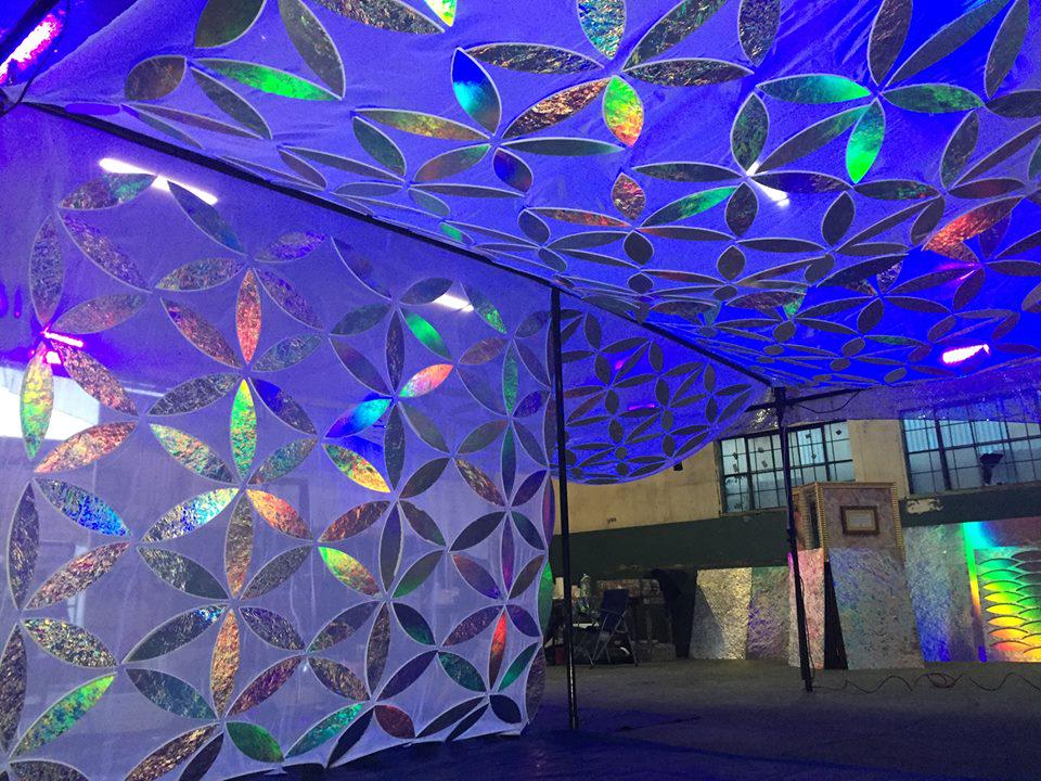 lubbockjournal's tweet photo. Help bring the #InfinityBoxes to #BurningMan's Carnival of Mirrors http://t.co/4k4iOzozUT http://t.co/t4as2sNKet