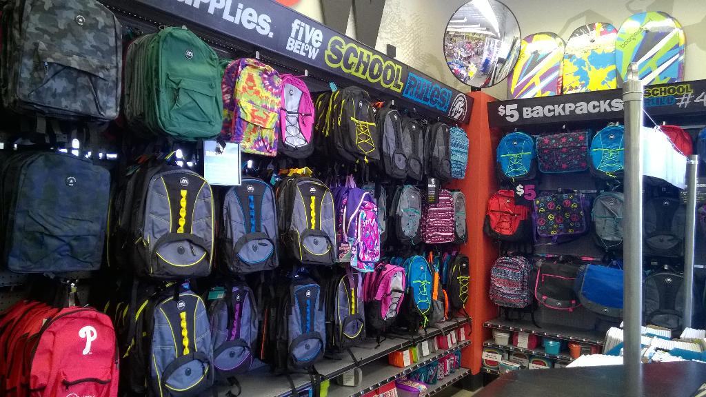 one_savvymom's tweet image. ✅ out the gr8 selection of backpacks at FiveBelow!Who knew?! #Frugal #OperationBackpack #ToyotaGivesBack #SocialGood
