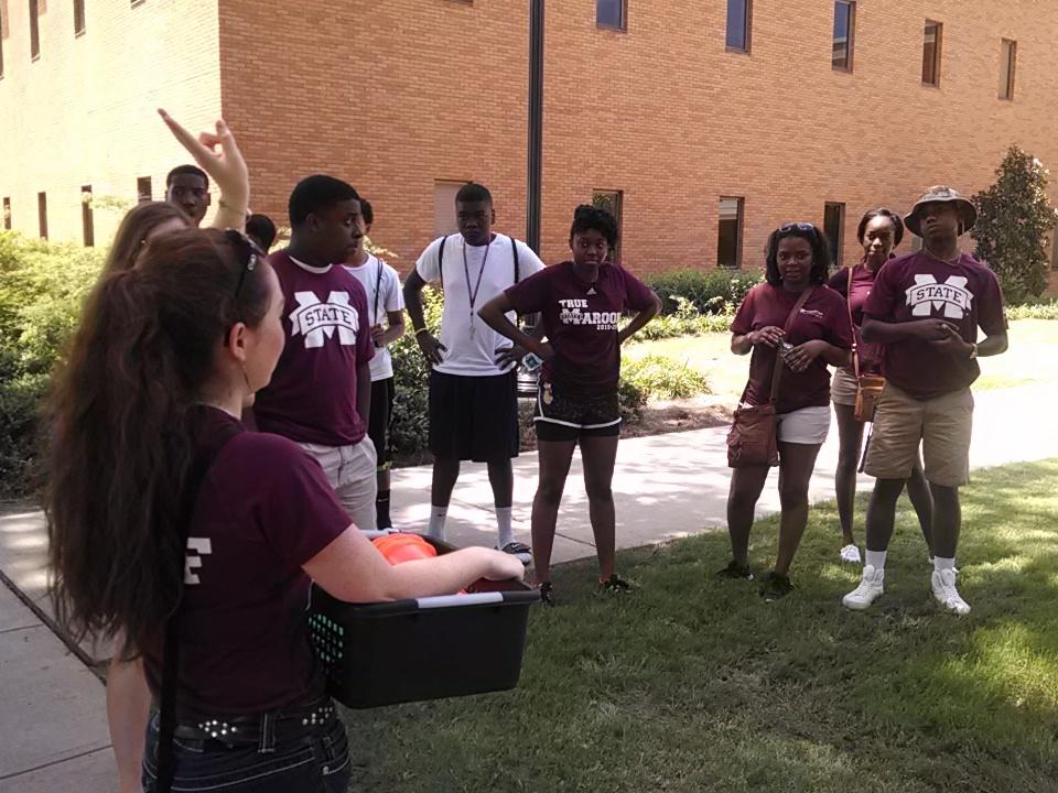 NRHHMSU's tweet photo. Capture the flag!!! #msustyle #HailState http://t.co/2zvLkdheWX