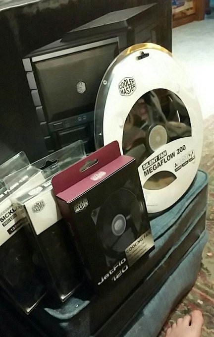 Watch Xiexe's leaked NSFW photo on TwXstars