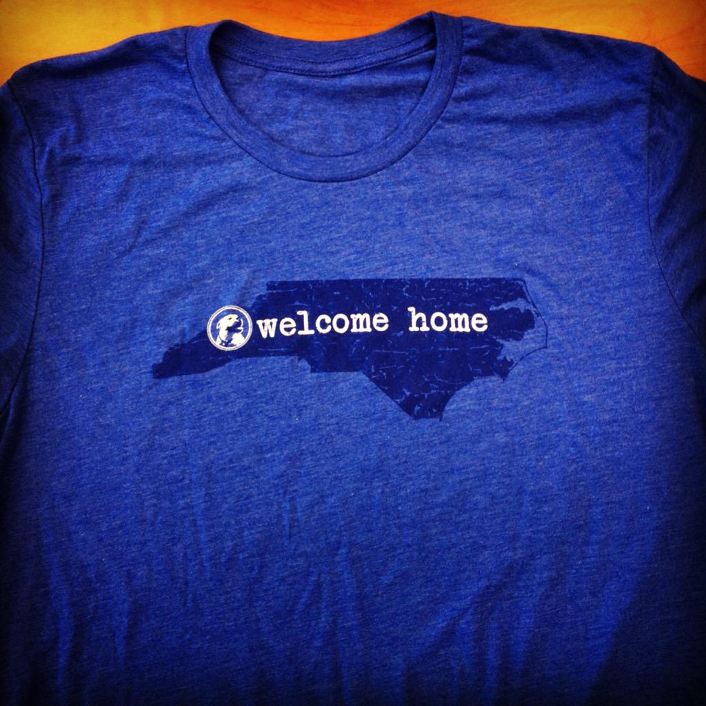 UNCAvlHousing's tweet photo. move-in volunteer t-shirts have arrived. #moveinswag #uncavlmovein2015 #uncavl19 http://t.co/u2ixNSx7HQ