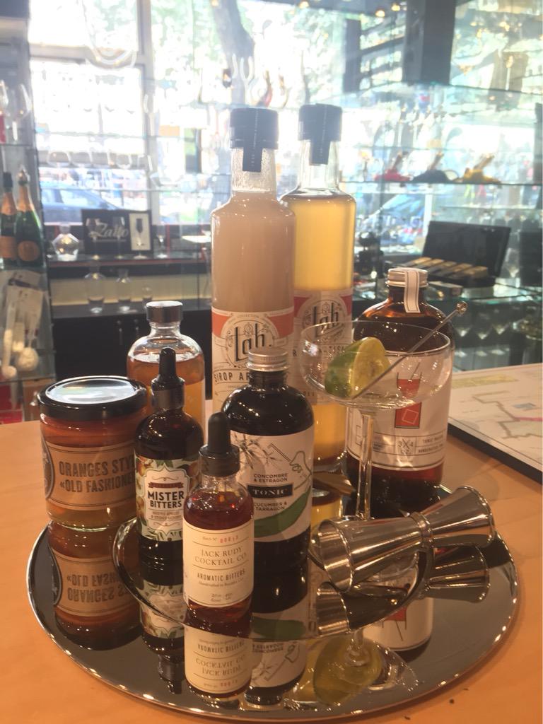 VinumDesign's tweet photo. Notre section Bar &amp; #Cocktails est en constante évolution! Voici un aperçu! #cocktail #bitters #tonic http://t.co/A3FTo2e42a